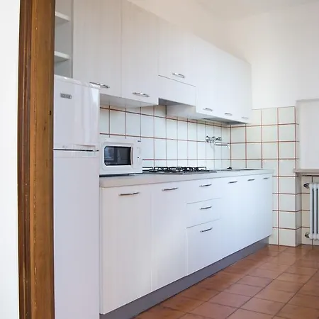 Aparthotel Liana Albisano 3*